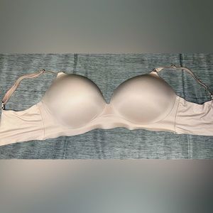Victoria’s Secret Push-Bra—Beige